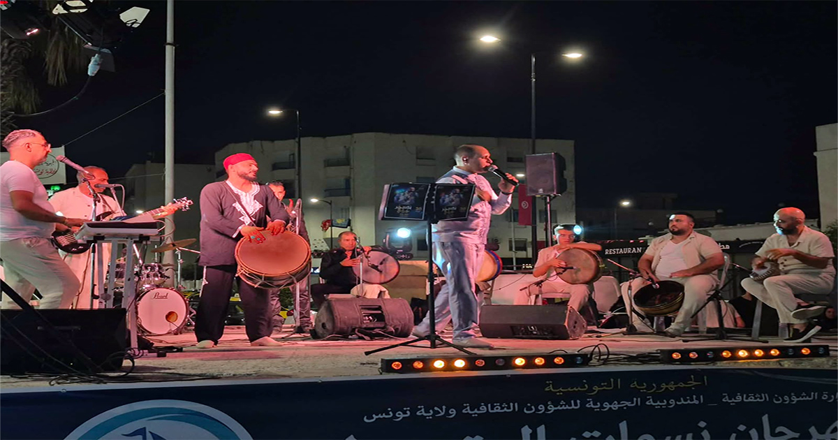 نصر علي يعانق الخيال في مهرجان نسمات المتوسط… وإبداعٌ يتوّجه «ما شافت عيني»
